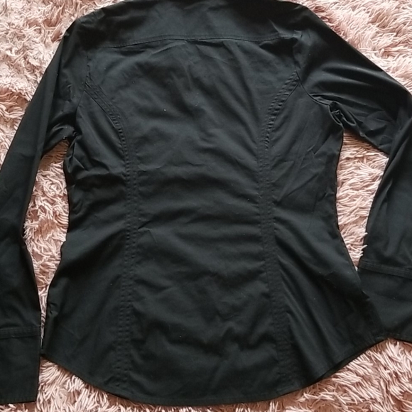 3/22!!! Button-Down Blouse - Picture 5 of 5